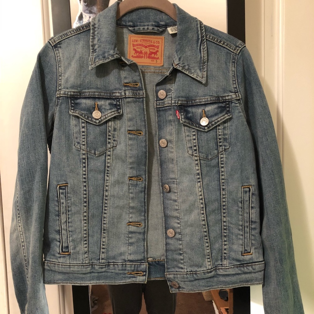 Levi’s denim trucker jacket